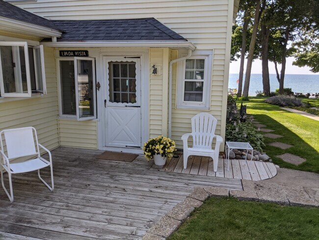 Photo - 2421 Lakefront Dr