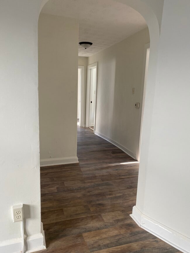 Photo - 3245 N Kenwood Ave House