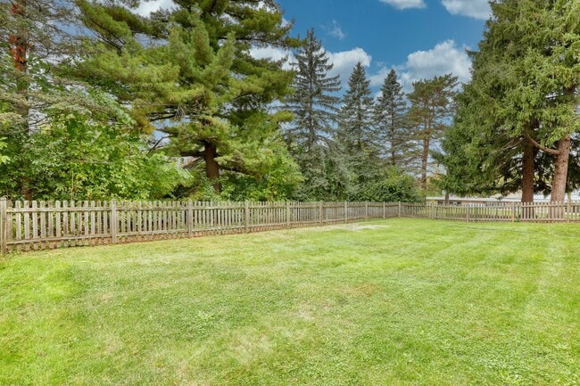 Photo - 645 Hi View Ct