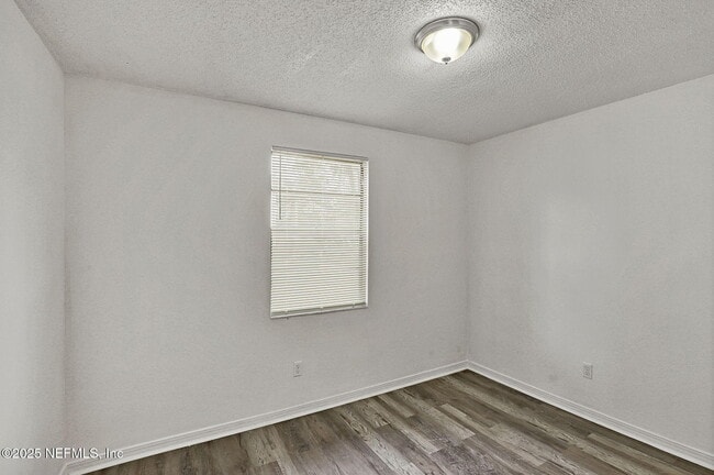 Photo - 475 Crabapple Ct Unidad B