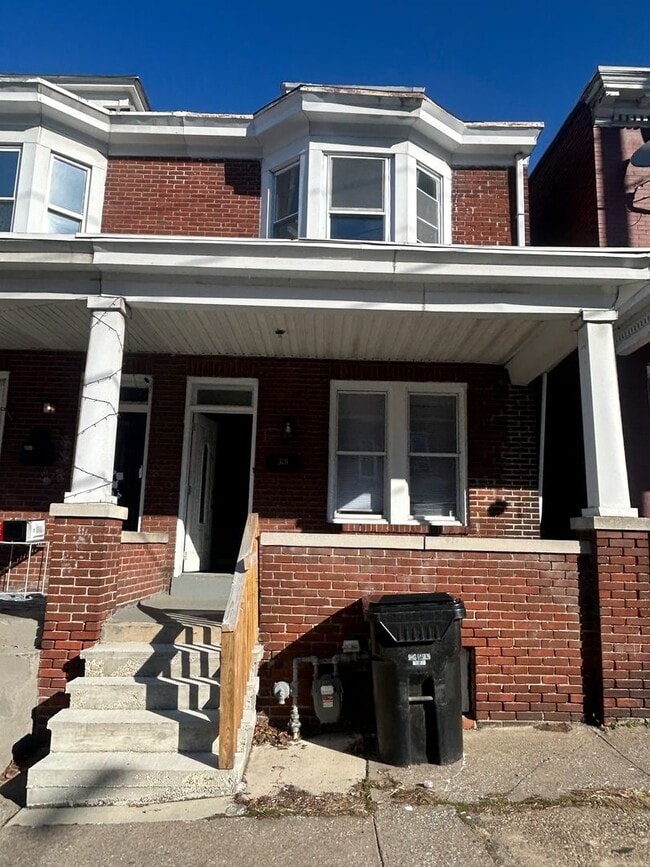 Building Photo - Beautiful 3 Bedroom Home in Harrisburg!