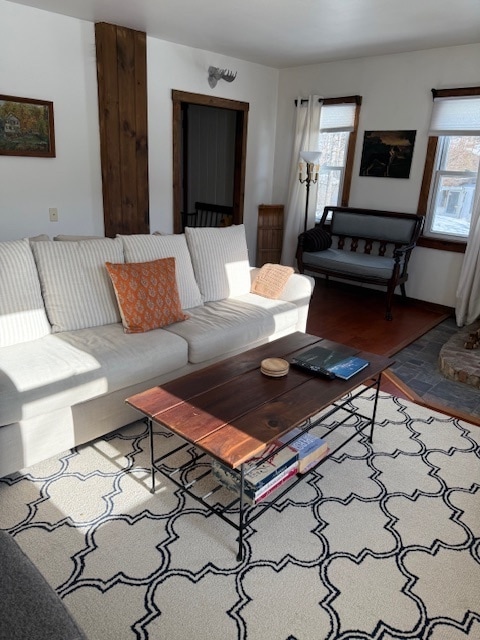 Photo - 203-205 Main St