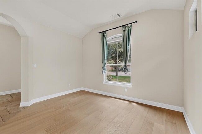 4804 Taurus Walk