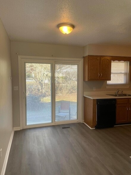 Photo - 4759 Tessie Ln