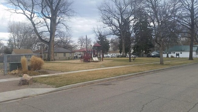 Great condo in Central Longmont! - Great condo in Central Longmont!