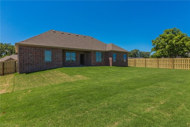 Photo - 1620 Sweetbriar Way