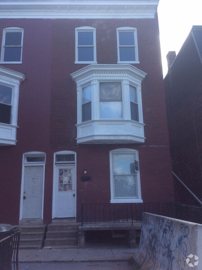 Building Photo - Coming Soon! York City Rental