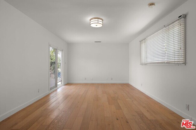 Photo - 2884 Dunleer Pl
