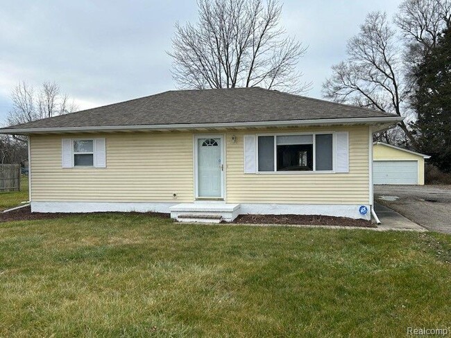 Building Photo - 6106 S Dort Hwy Rental