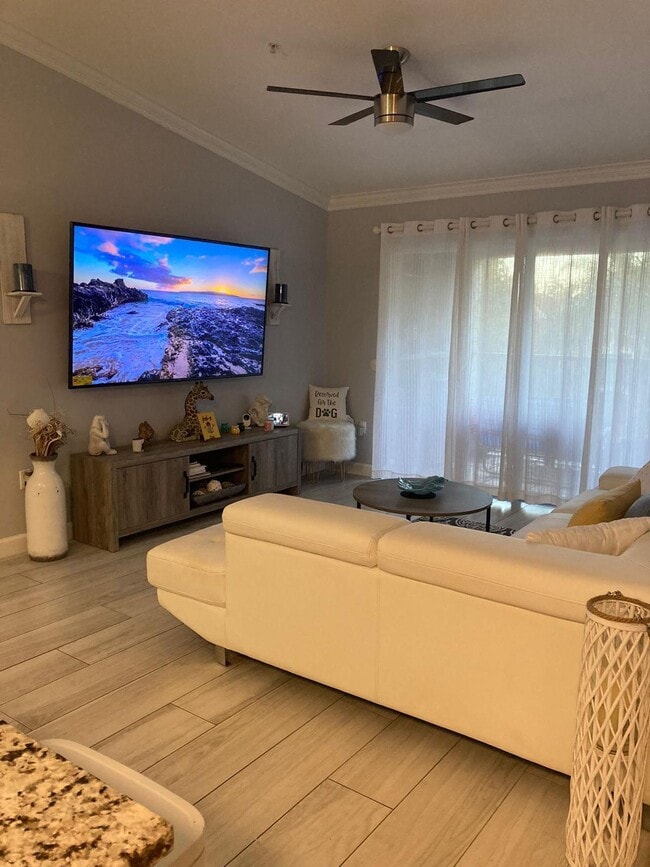 Photo - 4856 N State Rd 7 Unidad 1303