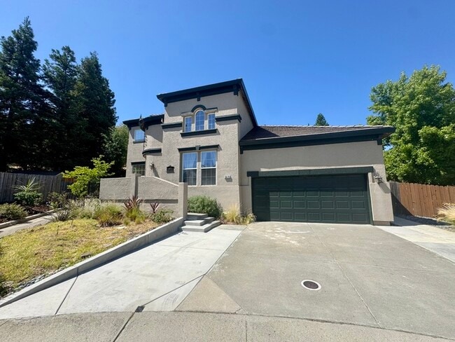 Beautiful large 4 bedroom home in rocklin! - Beautiful large 4 bedroom home in rocklin!