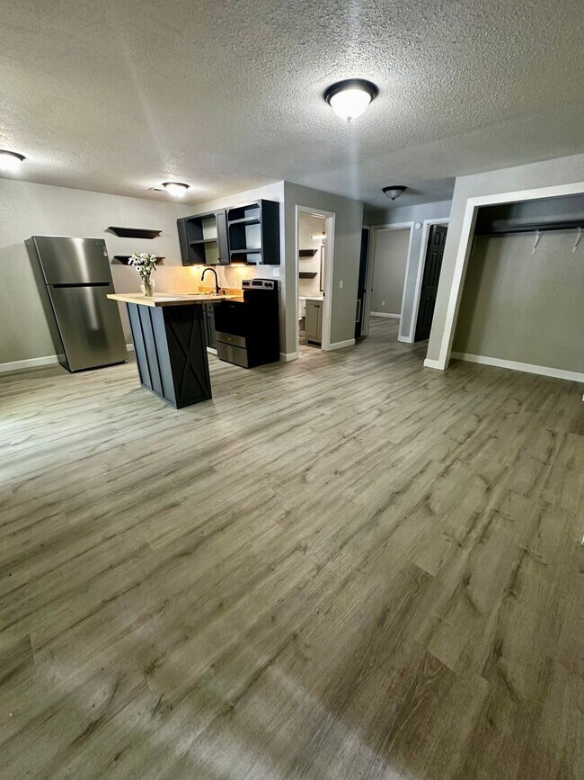 Photo - 2 Bedroom Apartment on Lake Treeline in Four Seasons Unit 316 Scarsdale Circle 1A