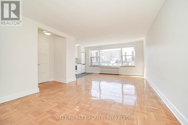 Photo - 1545 Bathurst St Unit 404