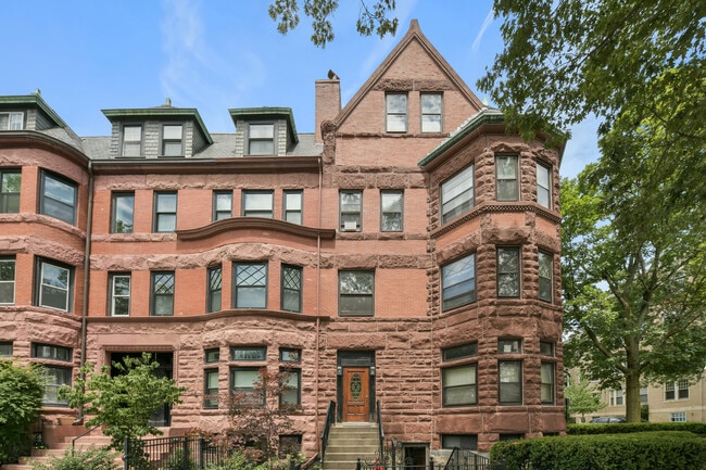1774 Beacon St Unidad 6