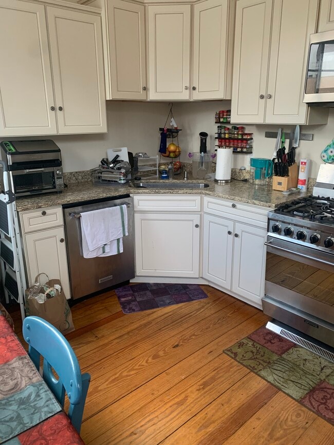 Photo - 245 Lincoln St