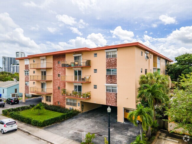 Photo - Fillmore Condominium Apartments