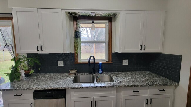 Photo - 3831 3rd St NW