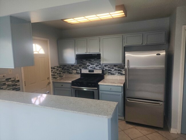 Photo - 416 Lauren Ln