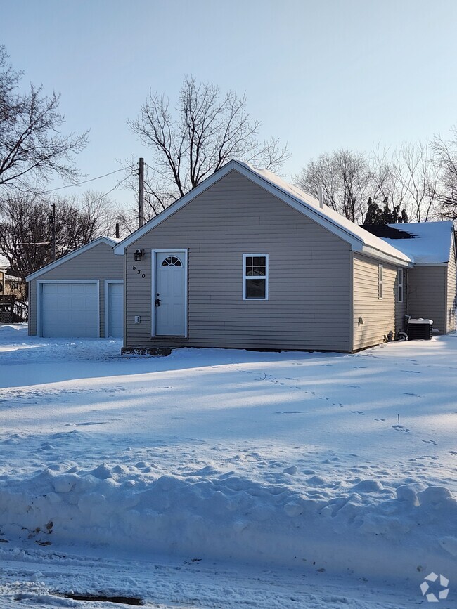 Building Photo - 530 Elm Ave Rental