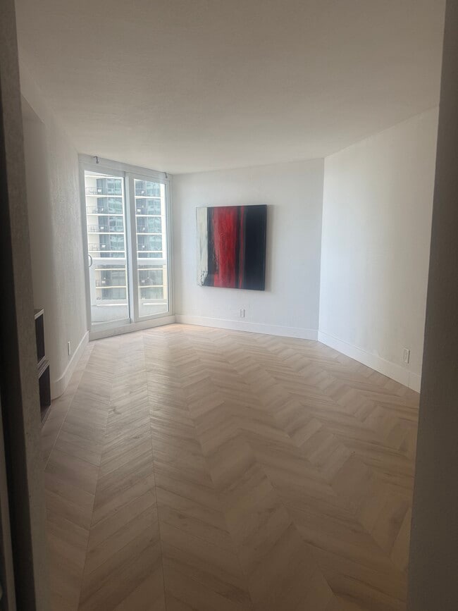 Photo - 1717 N Bayshore Dr Unit 1541
