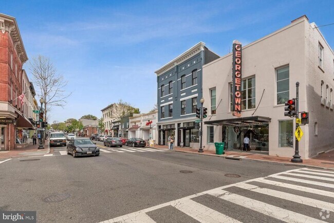 Building Photo - 1351 Wisconsin Ave NW Rental