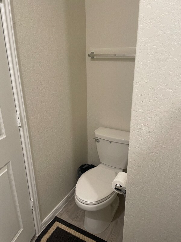 Photo - 1050 Crenshaw Wy