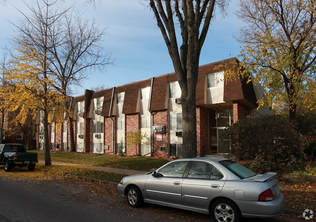 3404 Emerson Ave S - DJ Smith Realty Emerson Ave S