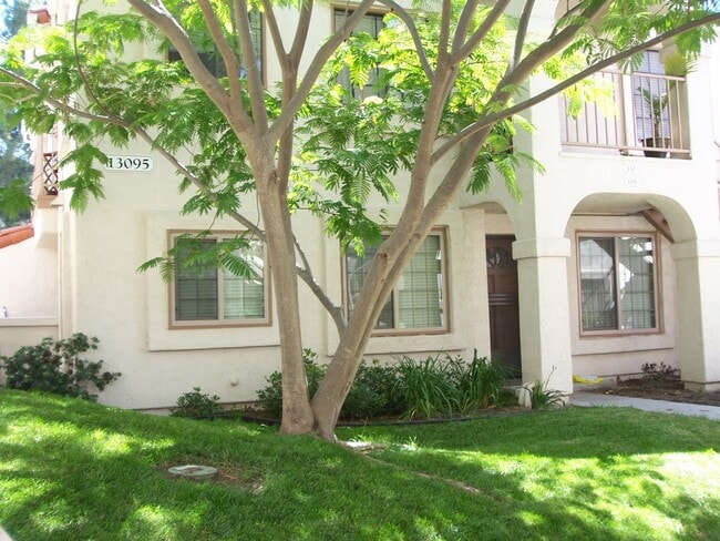 Cute and Cozy 1Br/1Ba located in Stony Bro... - Cute and Cozy 1Br/1Ba located in Stony Bro... Condo