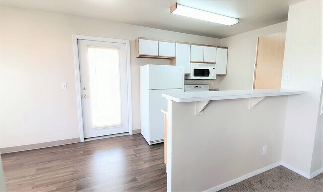 Photo - 674 Saratoga Dr Unit 101