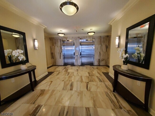 Photo - 104 E Elizabeth Ave Unit 207
