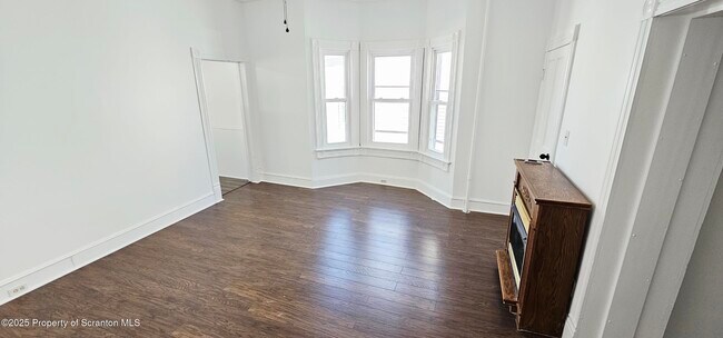 Photo - 126 S Rebecca Ave