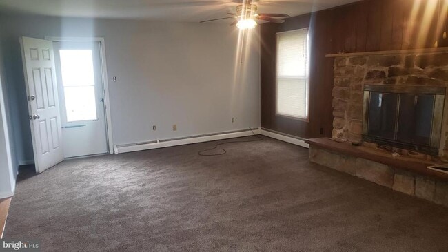 Photo - 212 Allendale Dr