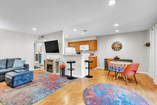 Photo - 2474 Larkspur Ln Unit 367