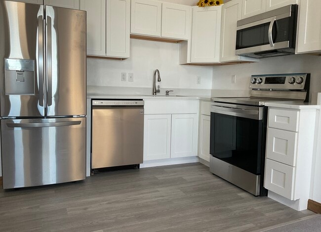 Photo - 172 Endicott Ave Unit 2