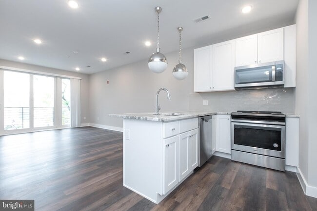 Photo - 45 W Haines St Unit 303