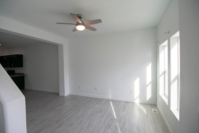 358 N 750 E St