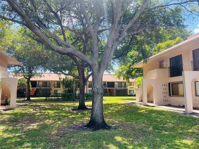 Photo - 5981 Washington St Unit 219