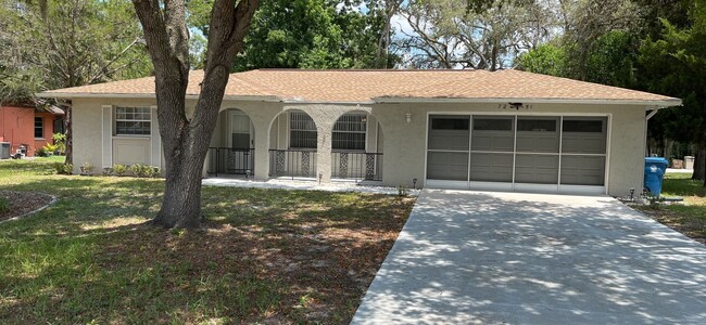 Remodeled 2 bedroom, 2 bath, 2 car garage ... - Remodeled 2 bedroom, 2 bath, 2 car garage ... House