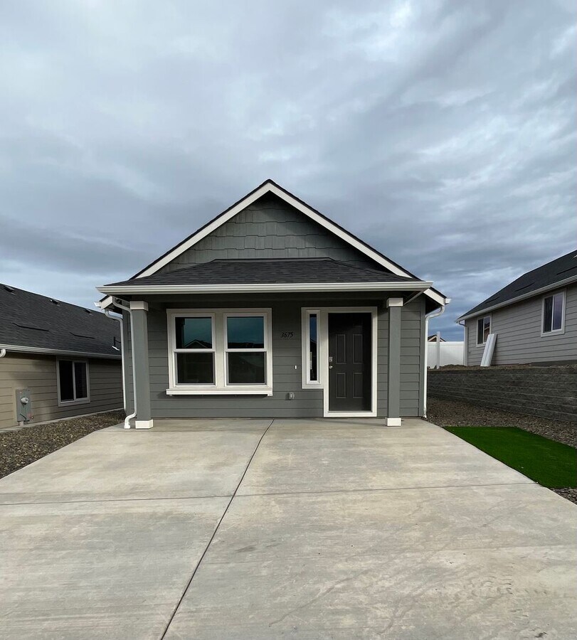 New Single Level Home! - New Single Level Home!