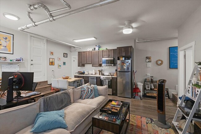 Photo - 2348 W Addison St Unit BS