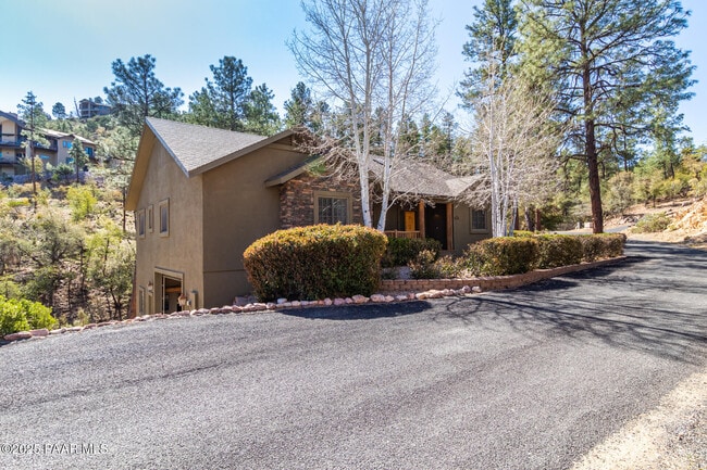 Photo - 820 Bryce Canyon Cir