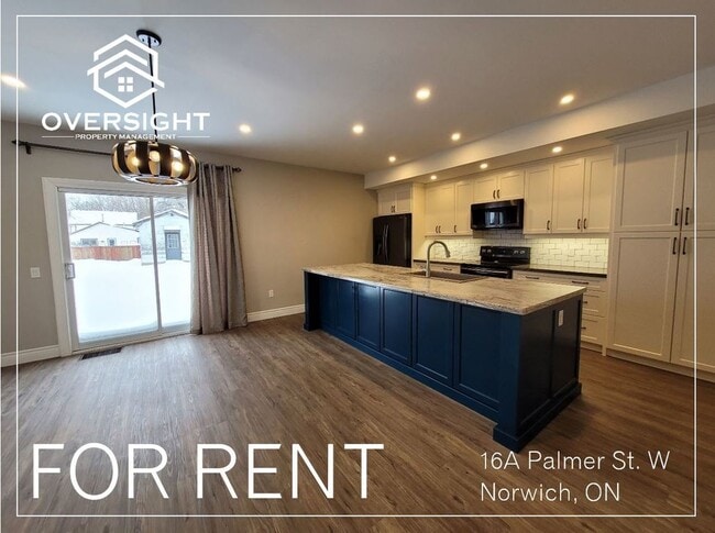 Building Photo - Luxury 1-Bedroom Living!! Unit A