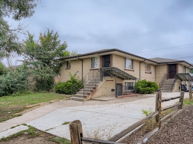 Photo - 1738 Boston Street