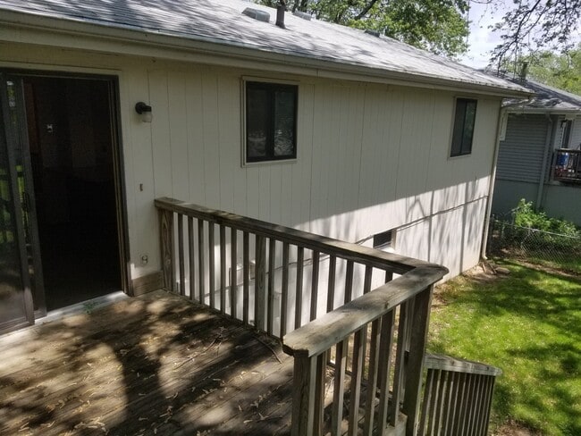 Photo - Great location!  3 bed, 2 bath home in southwest Omaha.