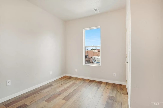 Photo - 1230 Miller Ave Unit 2