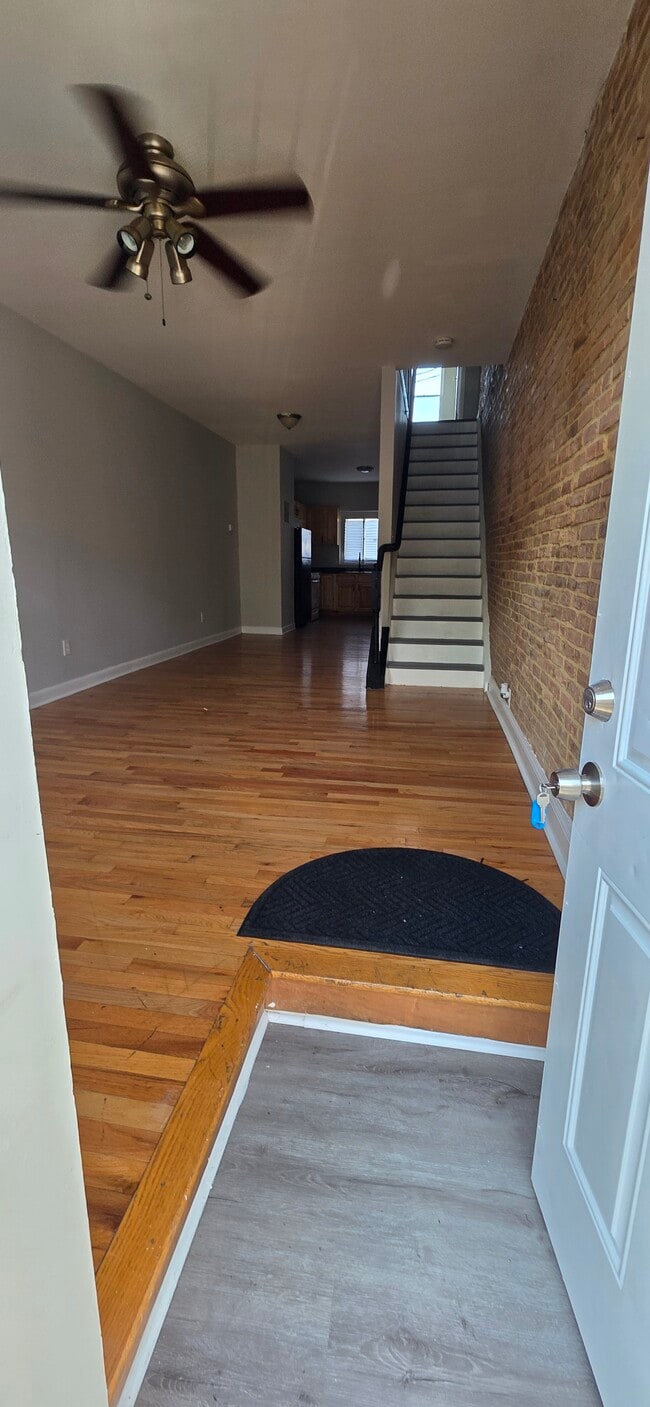 Photo - 2415 Jefferson St