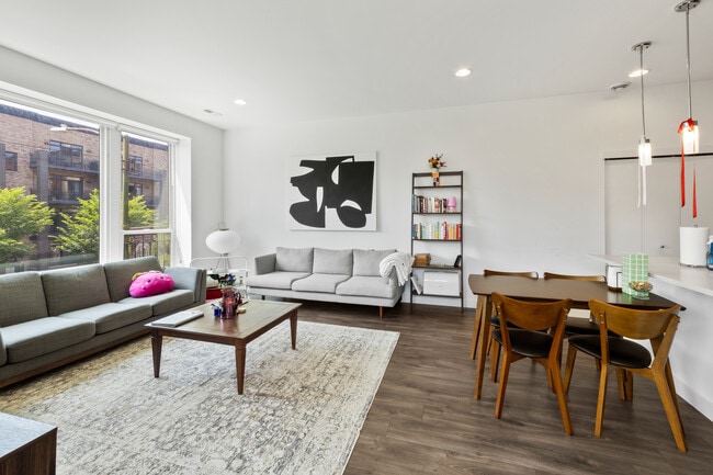 Photo - 1507 N Westerm-206 Unit 206