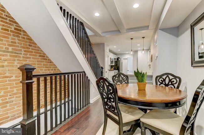 Photo - 1431 Richardson St