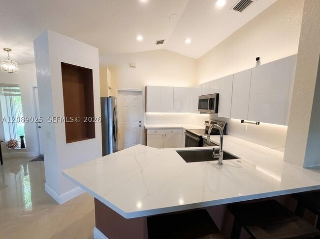 1314 Canary Island Dr