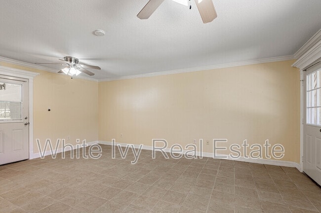 Photo - 4 Rainbow Dr Unit A